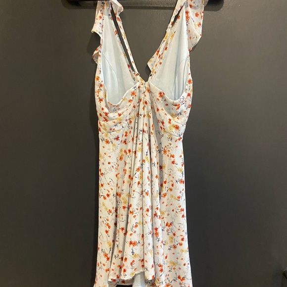 Lulu's Light Blue ‘By the Bouq’ Floral Dress - Picture 3 of 5